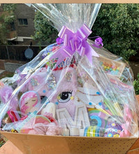 Load image into Gallery viewer, Custom Gift Hamper - Relentless Scents
