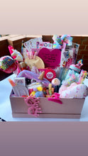 Load image into Gallery viewer, Custom Gift Hamper - Relentless Scents
